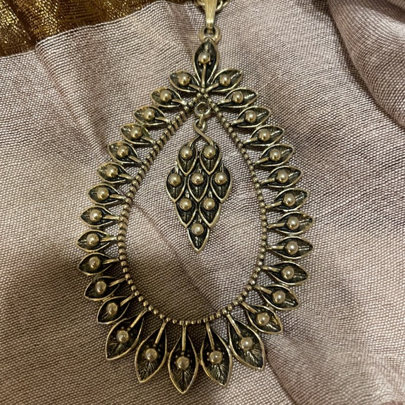 Vintage Sarah Coventry 14” Gold Pendant Necklace - Picture 8 of 14